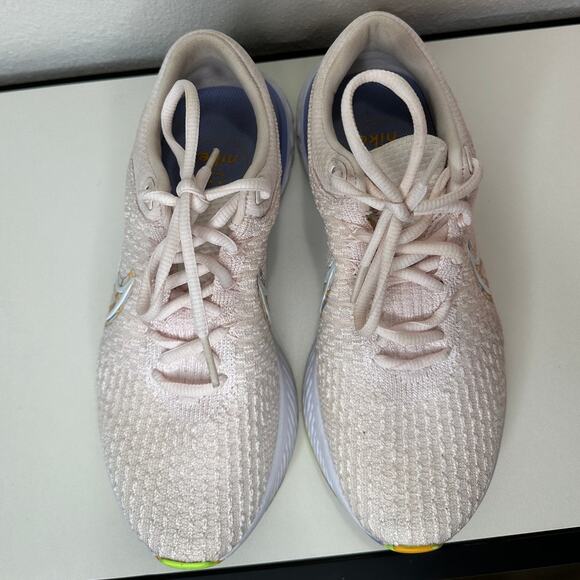 Nike Pale Pink React Infinity Run Flyknit 3 Premium Road Running Shoe 8 - Picture 5 of 16